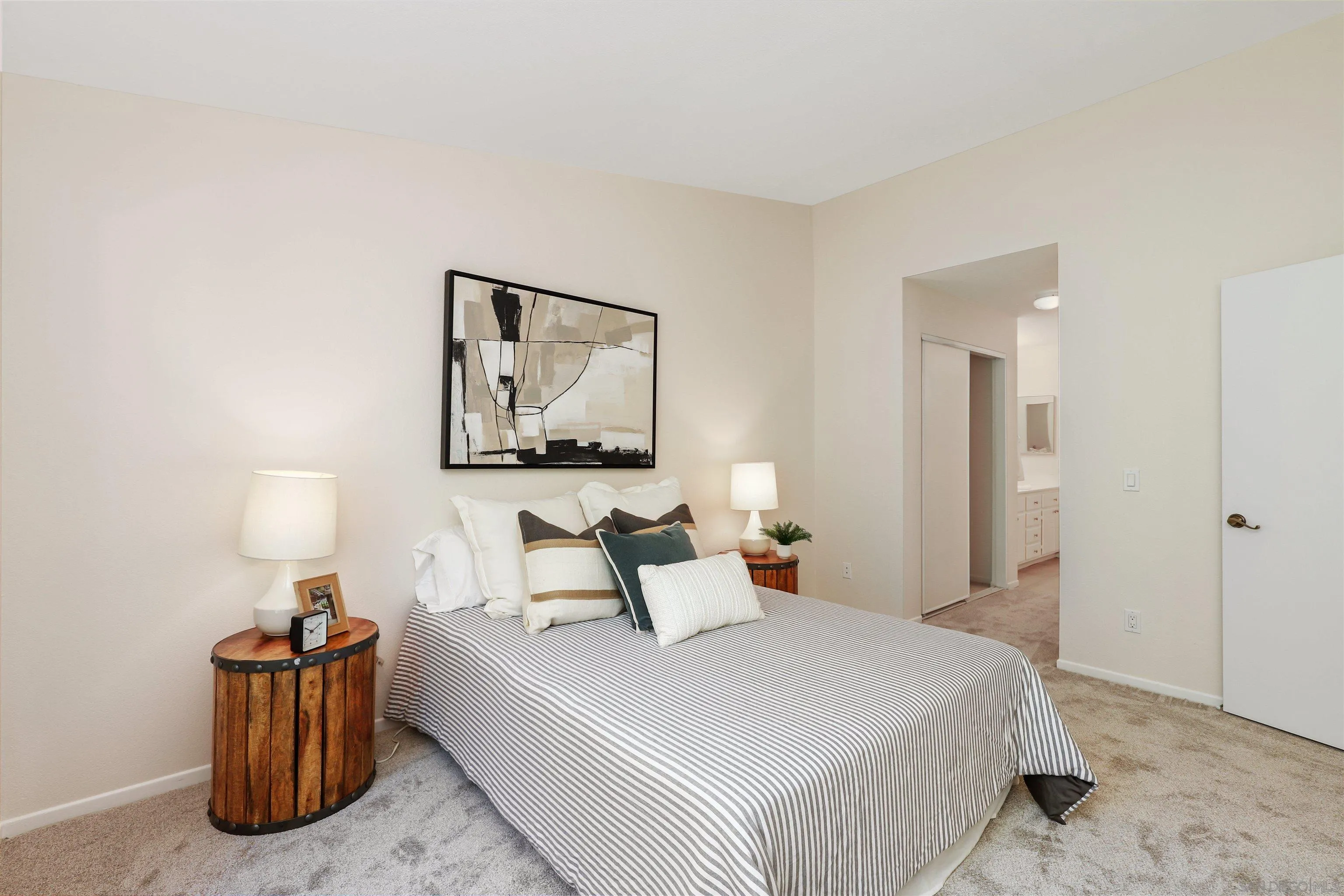 https://cdn.realtyfeed.com/cdn/0/240018868/8a5ad4f284e462677d8f95847c65305a.webp