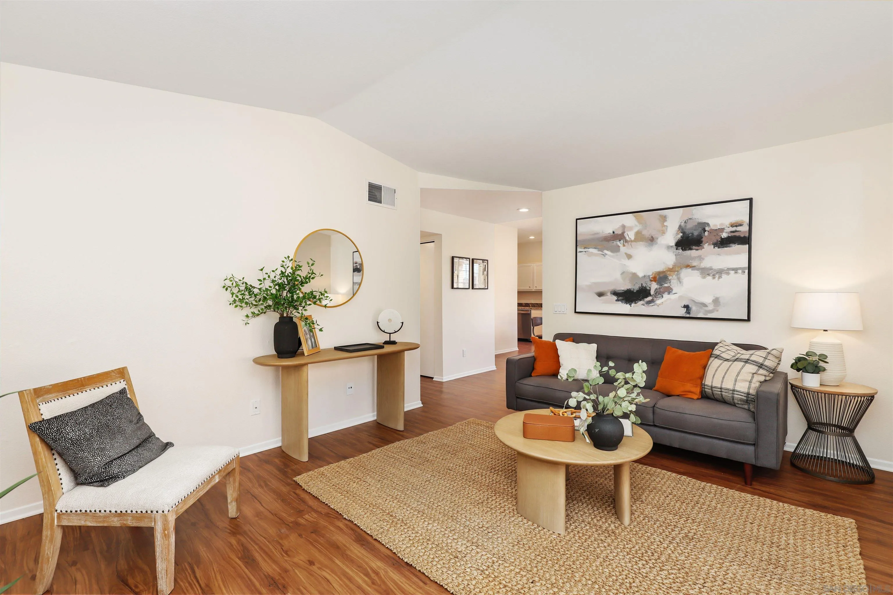 https://cdn.realtyfeed.com/cdn/0/240018868/bbcdd088b3ced2f63307cce5b4fea3a2.webp