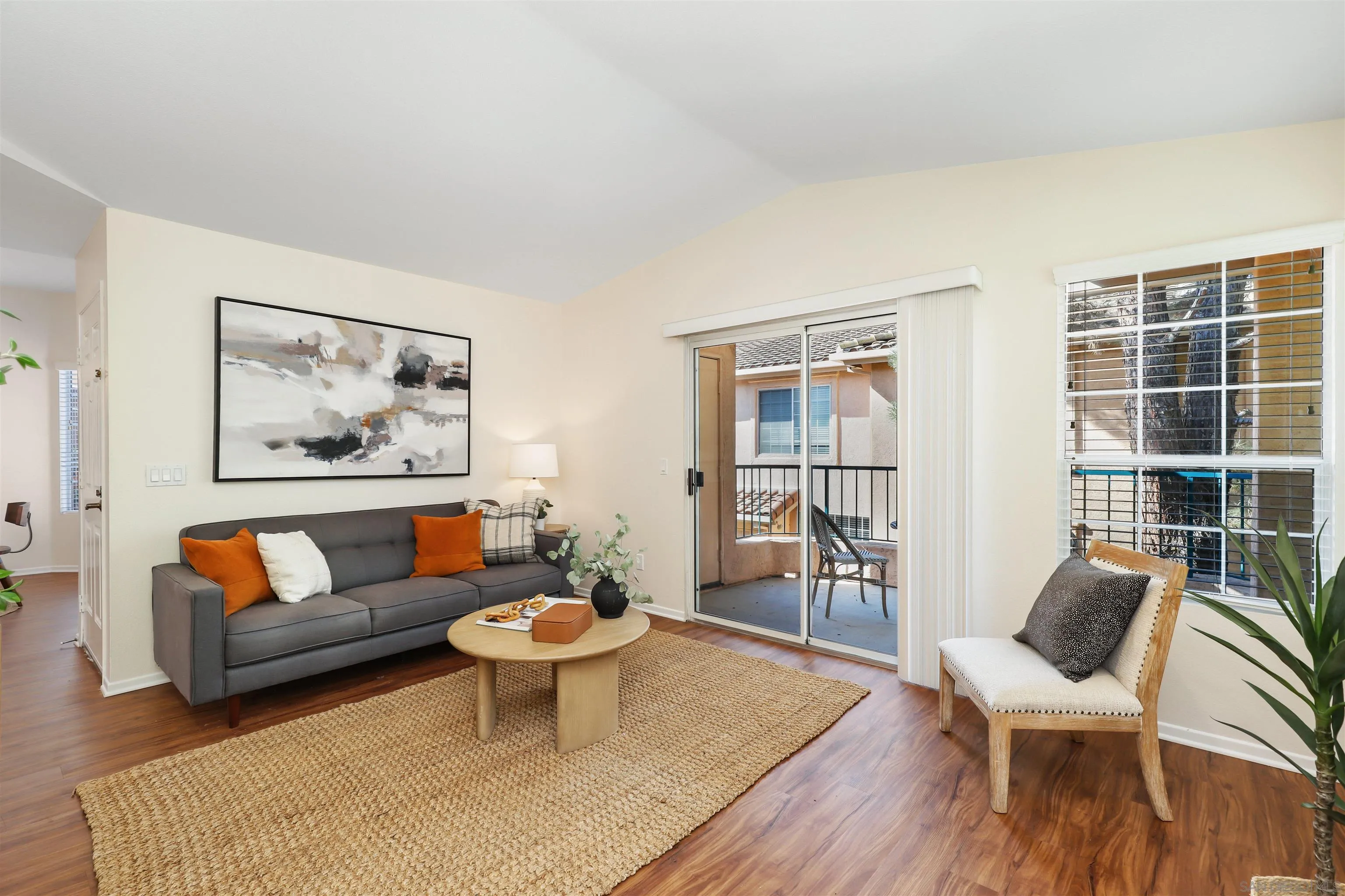 https://cdn.realtyfeed.com/cdn/0/240018868/f844a4d3b88571570a0e70da9200ba4f.webp