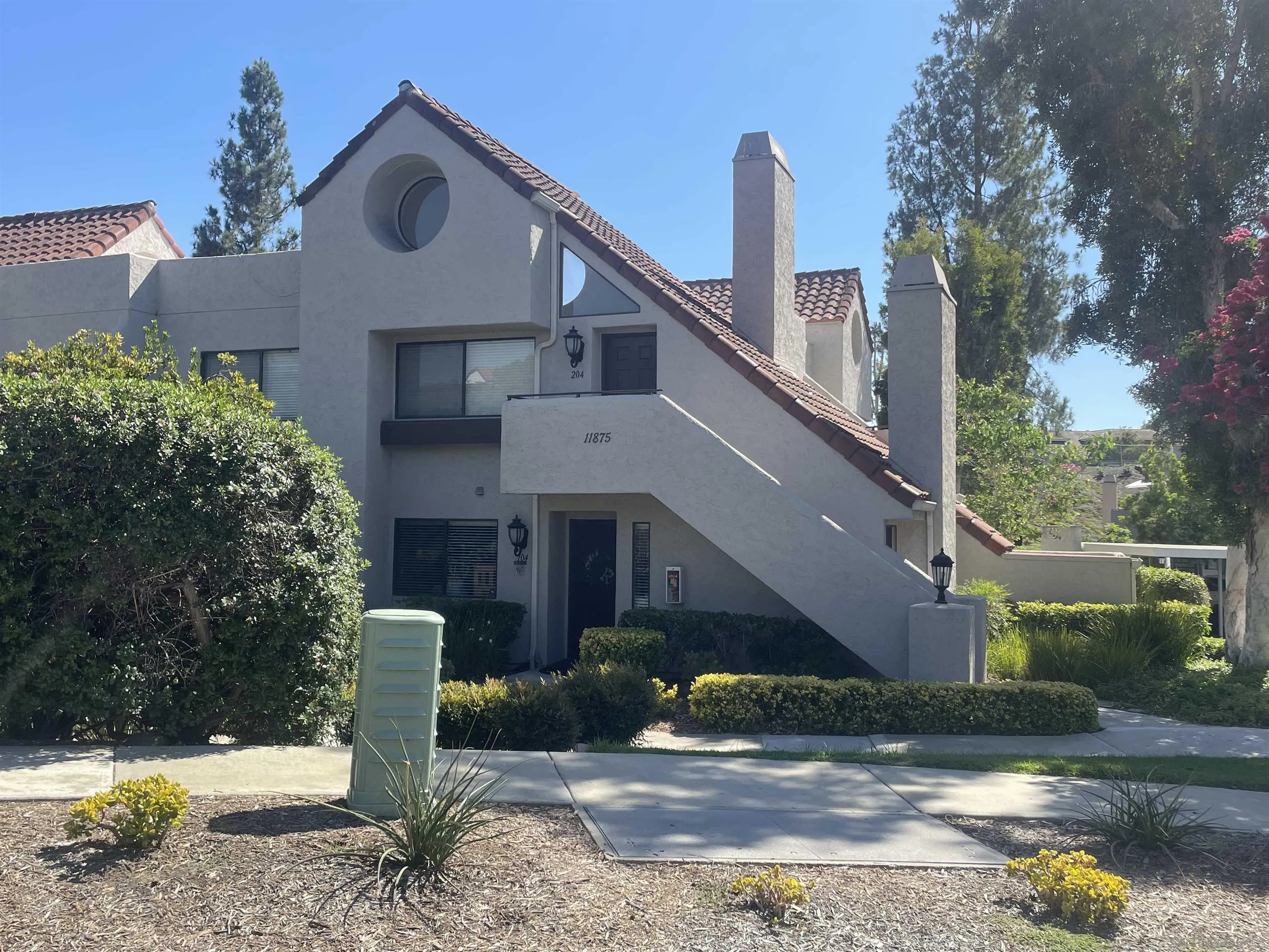 Photo #3: 240018958 Listing 