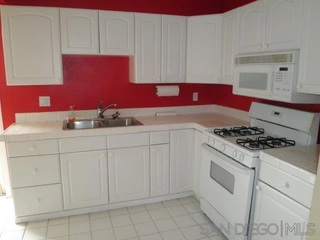 https://cdn.realtyfeed.com/cdn/0/240019065/23a023c78d42a42255f63e952bbba3a9.webp