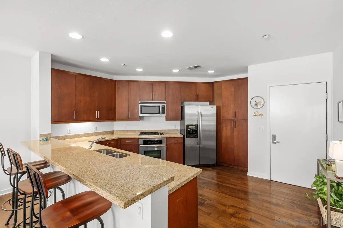 Photo #6: 240019152 Listing 