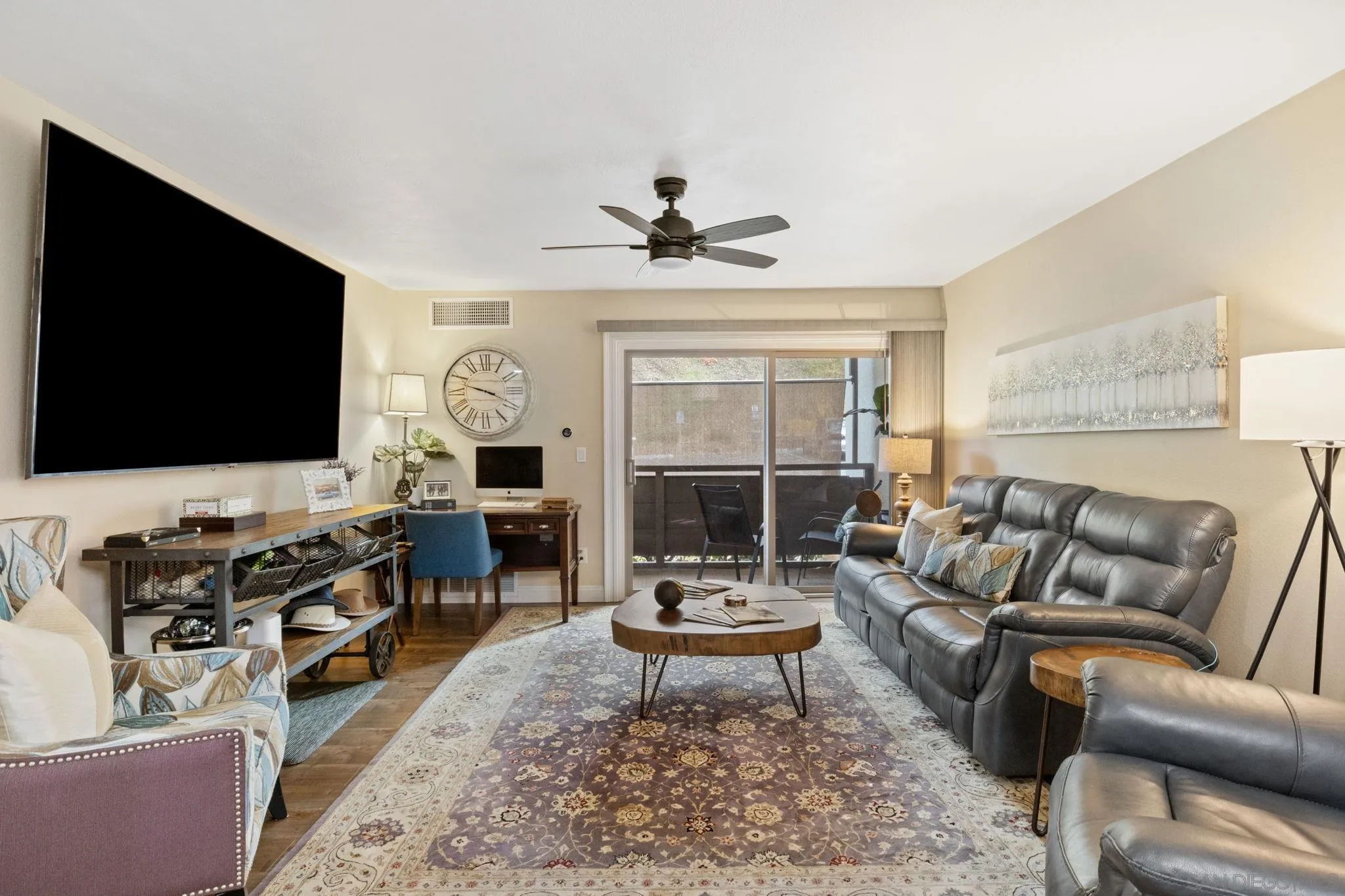Photo #2: 240019181 Listing 