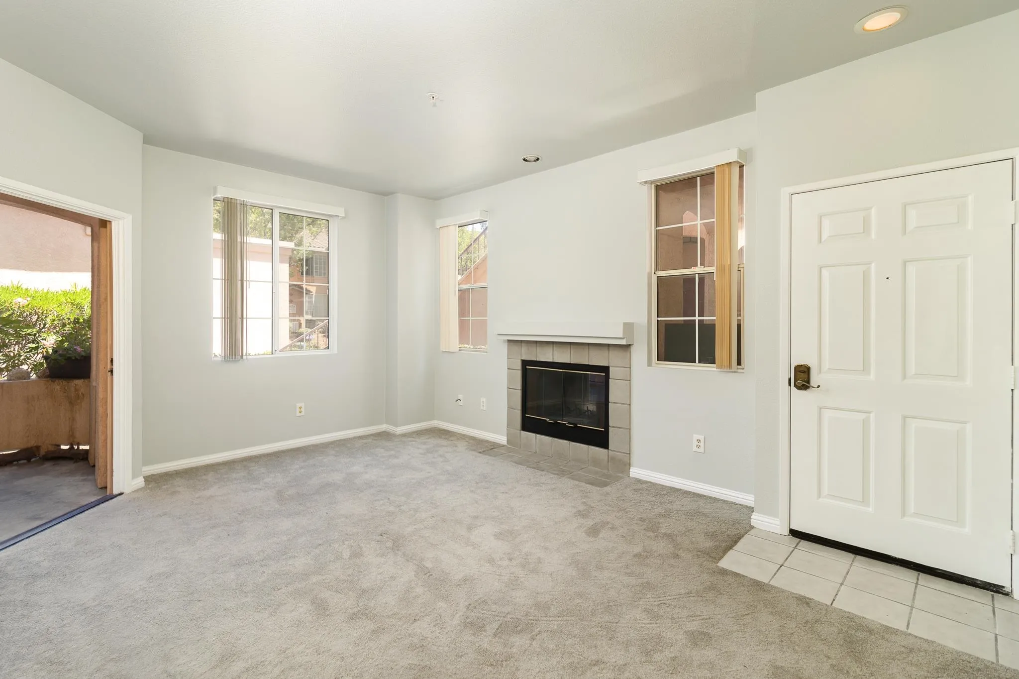 Photo #3: 240019257 Listing 
