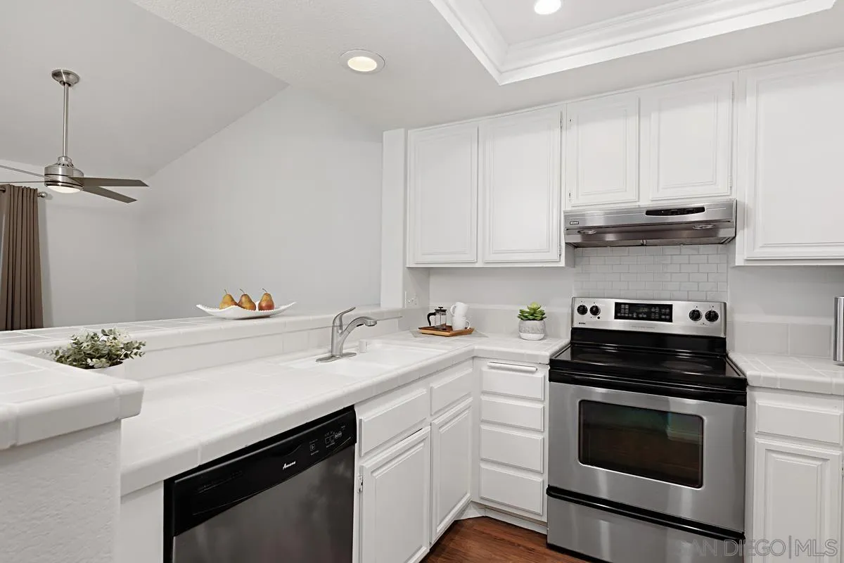 Photo #4: 240019262 Listing 