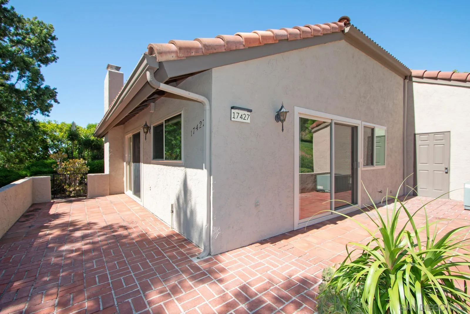 Photo #5: 240019272 Listing 
