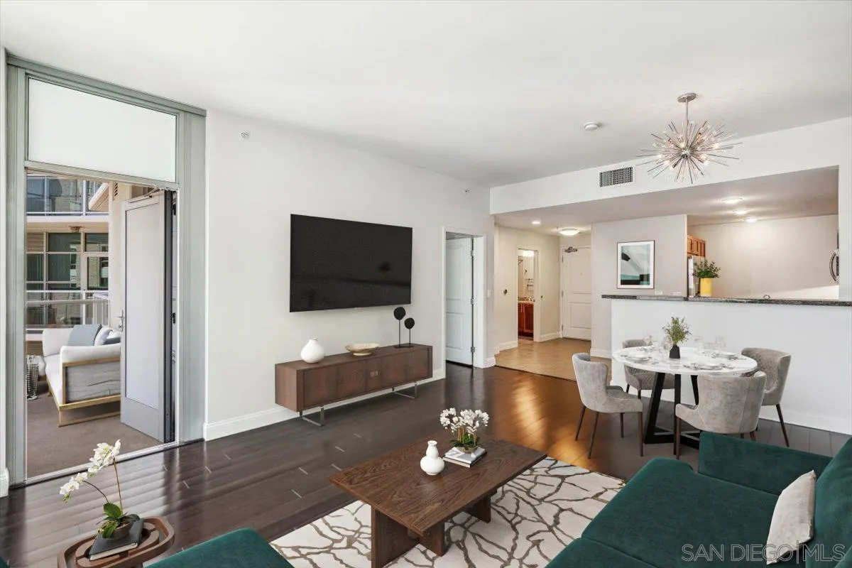 Photo #3: 240019312 Listing 