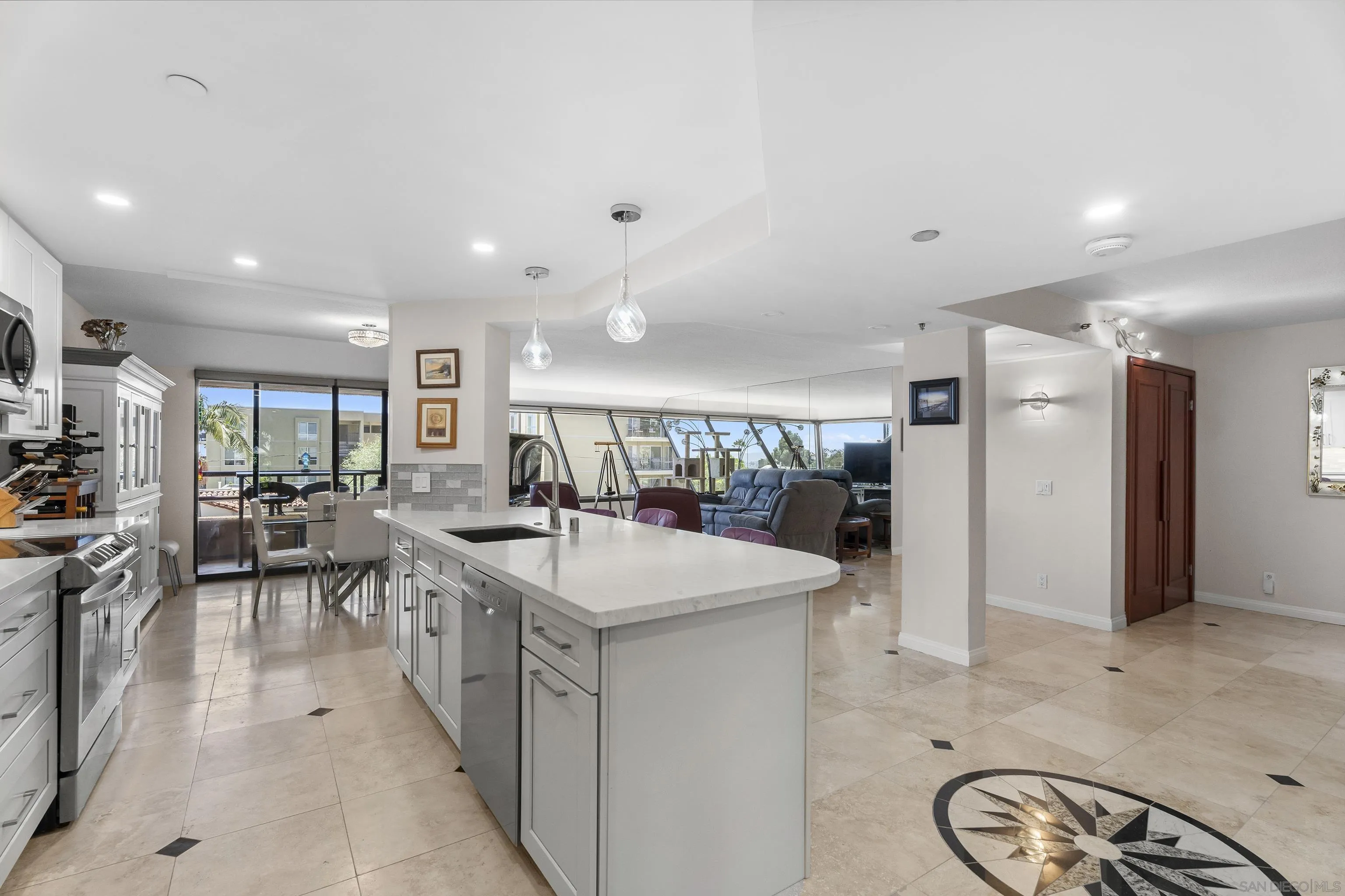 Photo #5: 240019333 Listing 