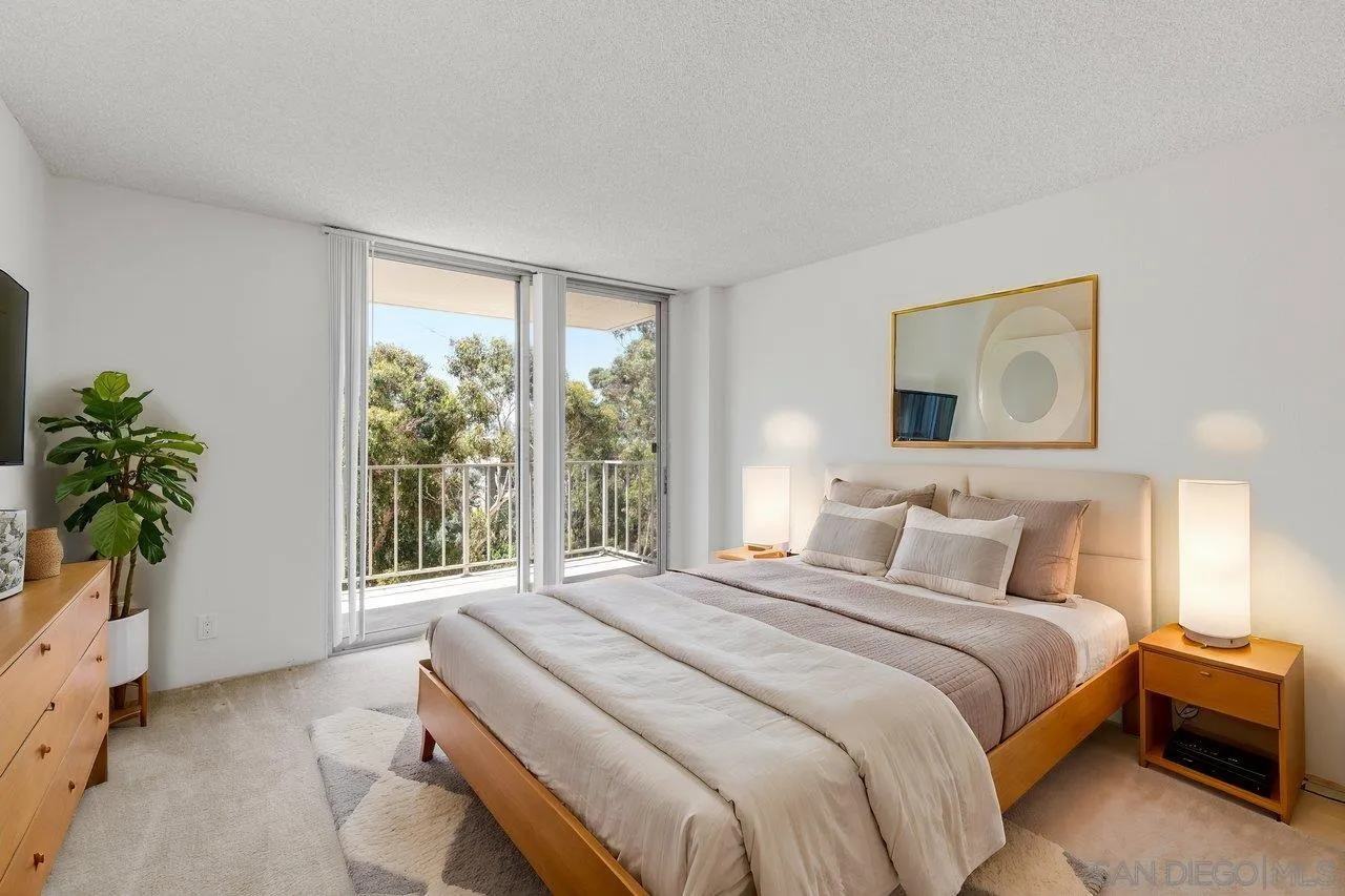Photo #3: 240019411 Listing 
