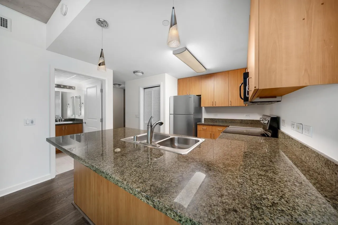 Photo #4: 240019433 Listing 