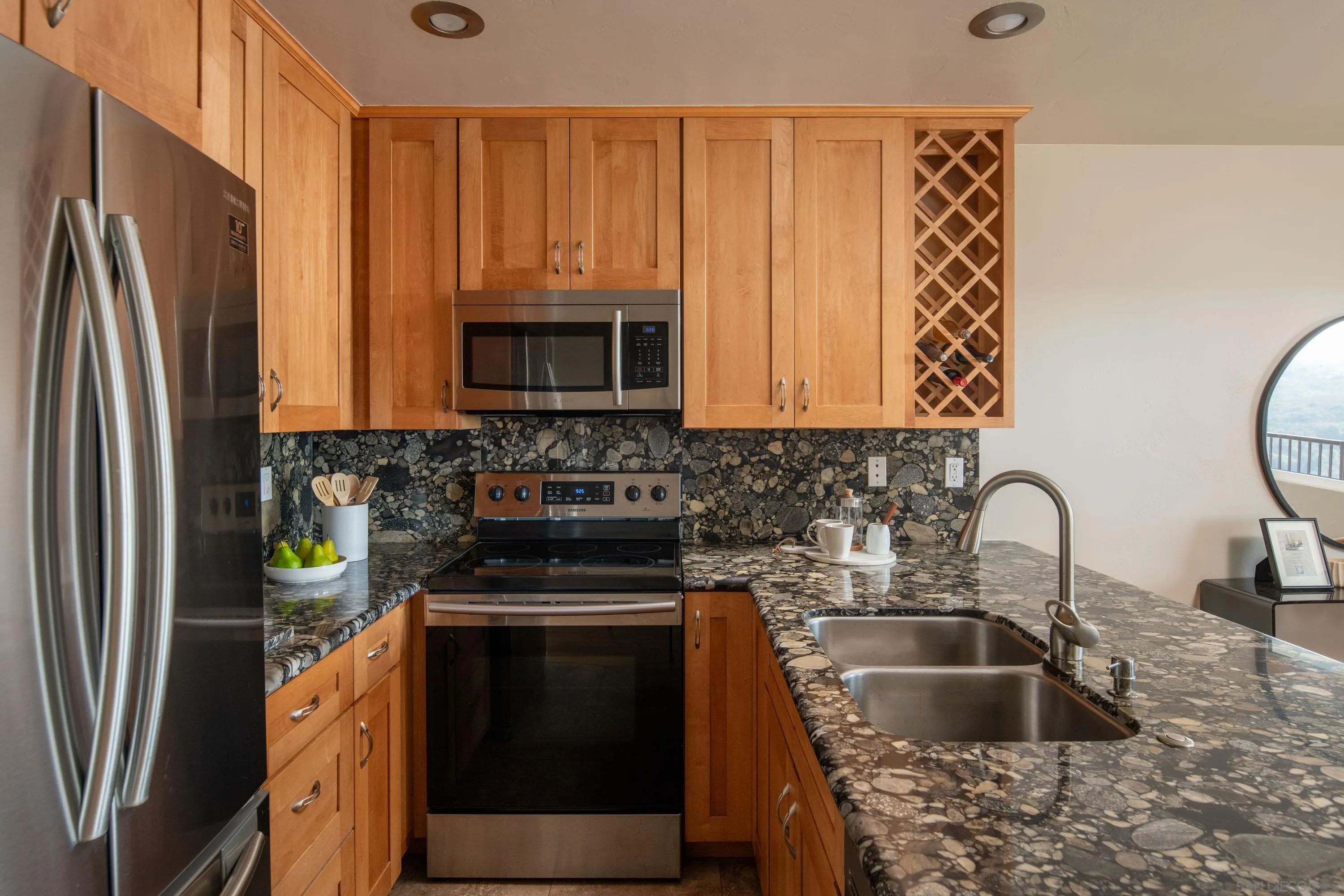 Photo #4: 240019492 Listing 