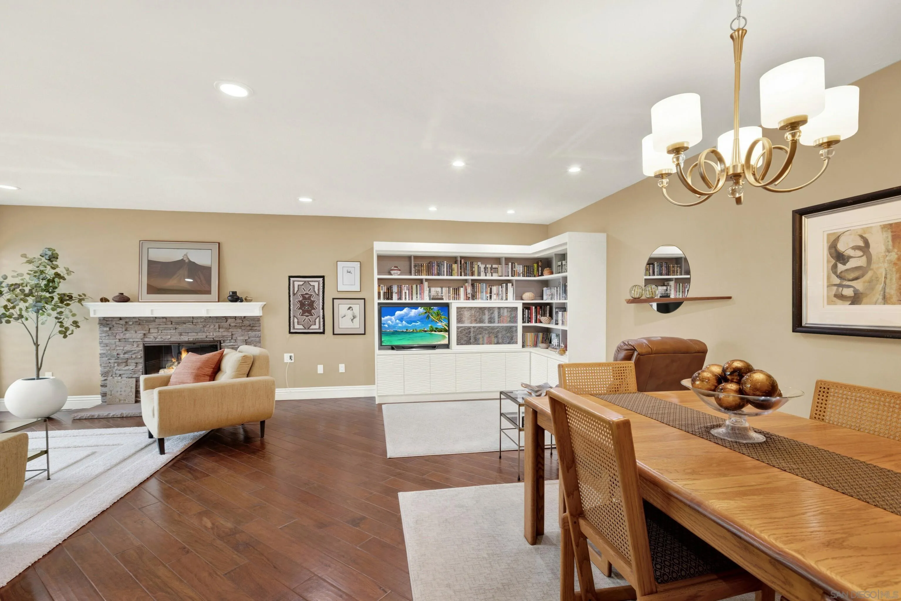 Photo #6: 240019600 Listing 