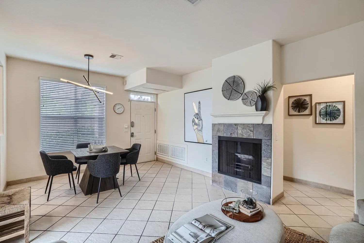 Photo #4: 240019615 Listing 