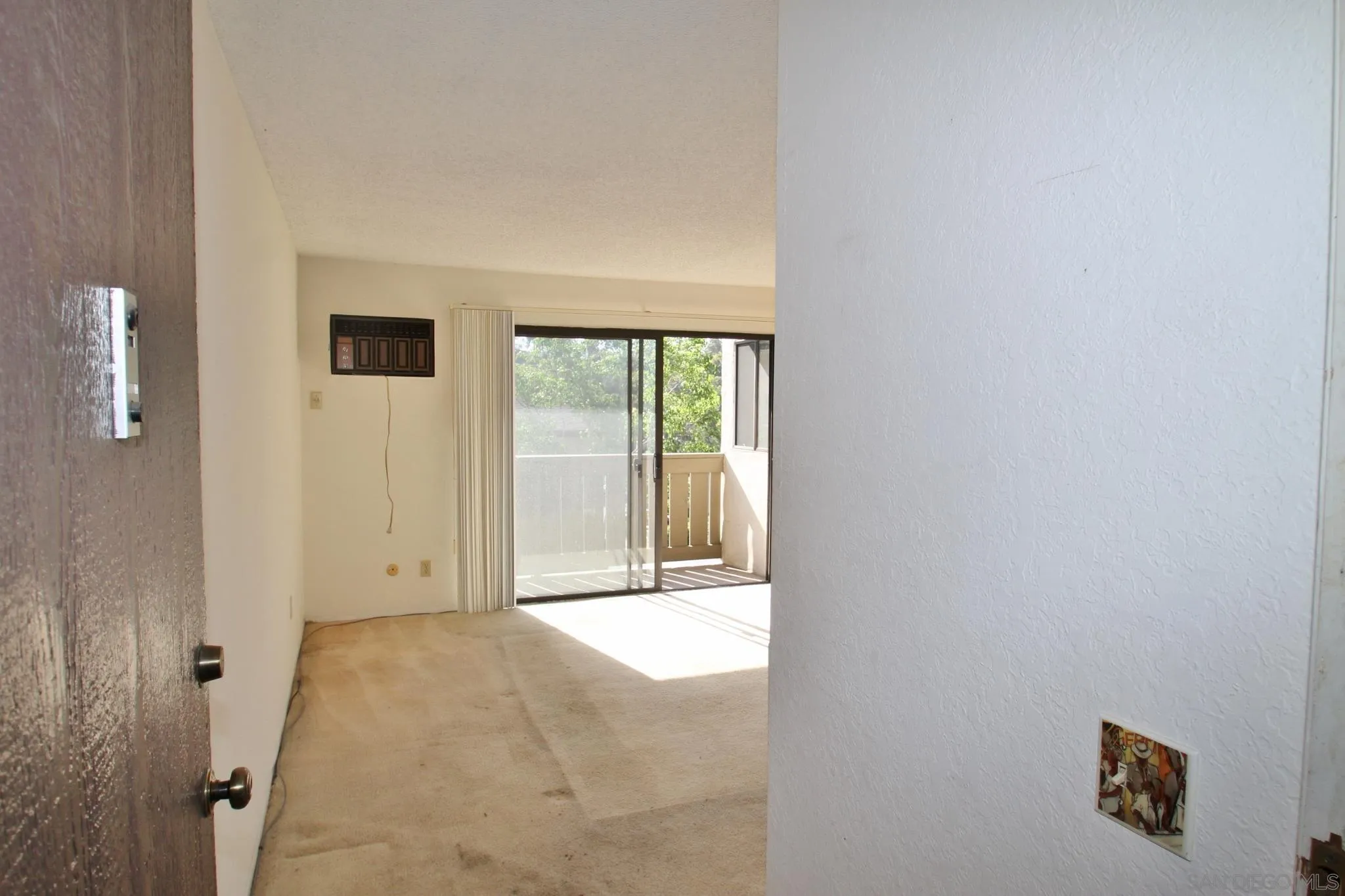 Photo #4: 240019707 Listing 