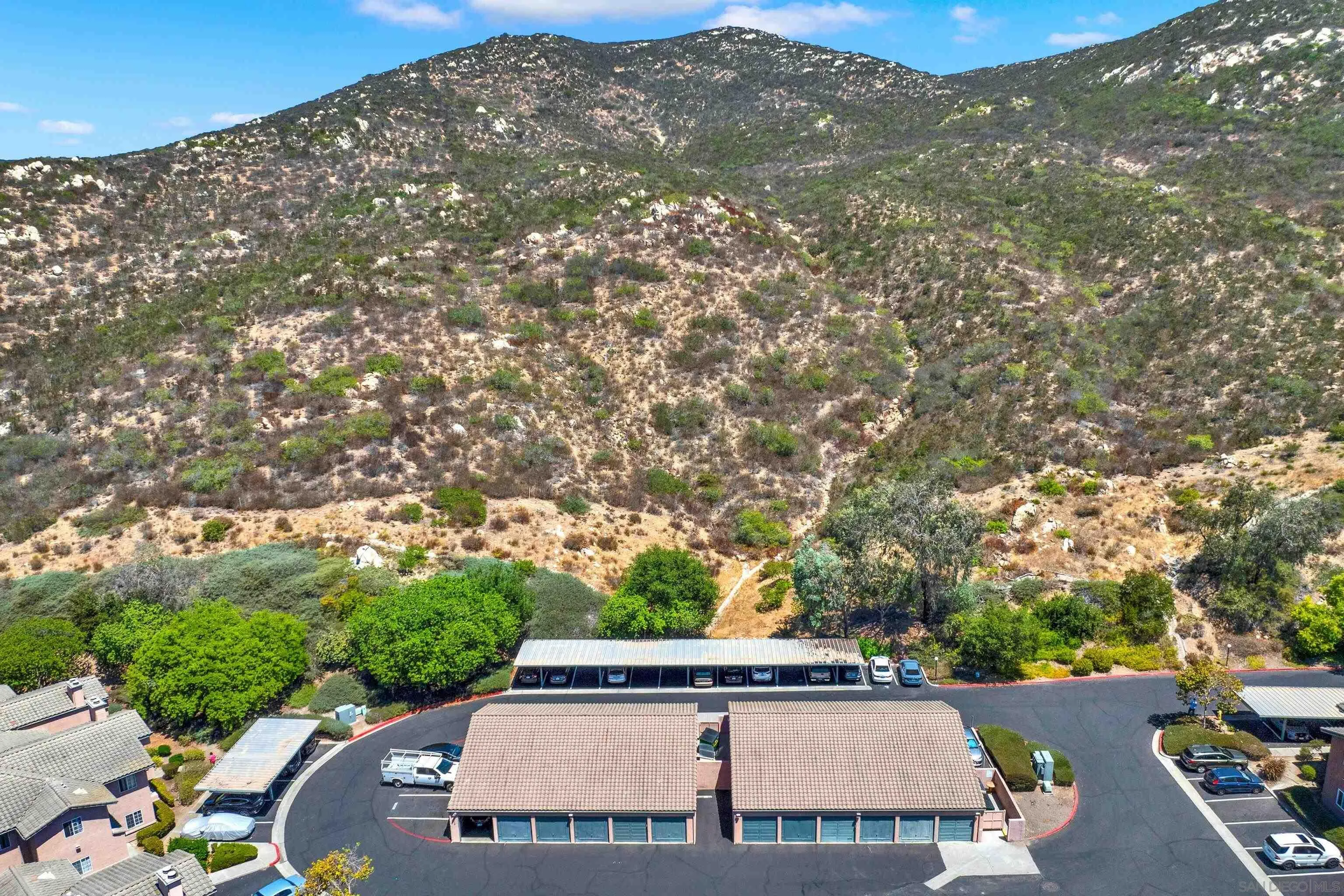Photo #3: 240019831 Listing 