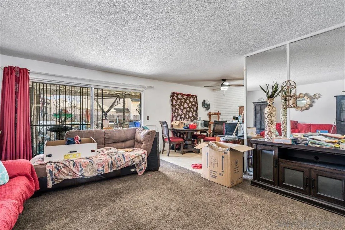 Photo #5: 240019835 Listing 