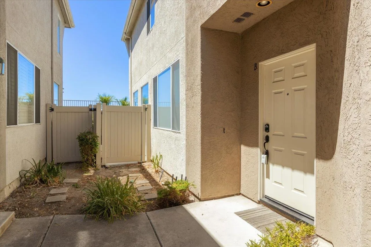 Photo #3: 240019859 Listing 