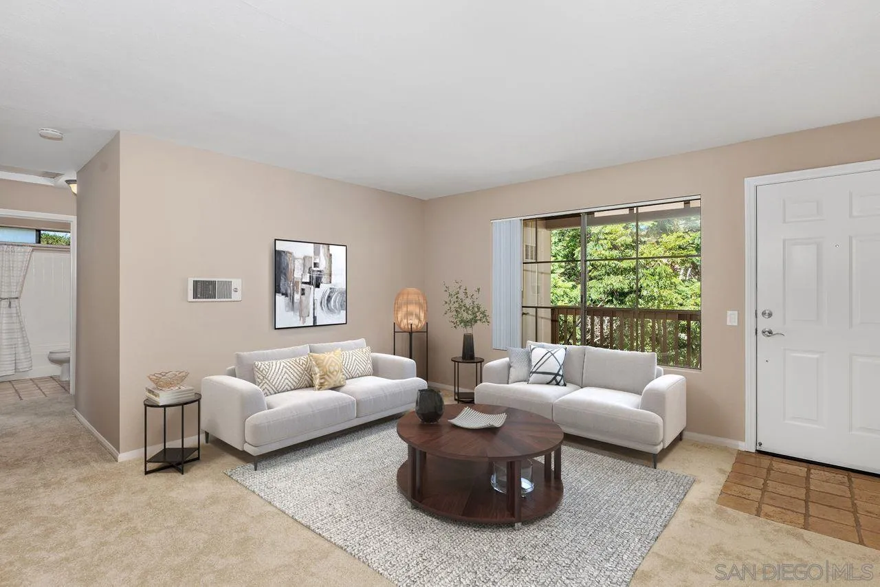 Photo #5: 240019899 Listing 