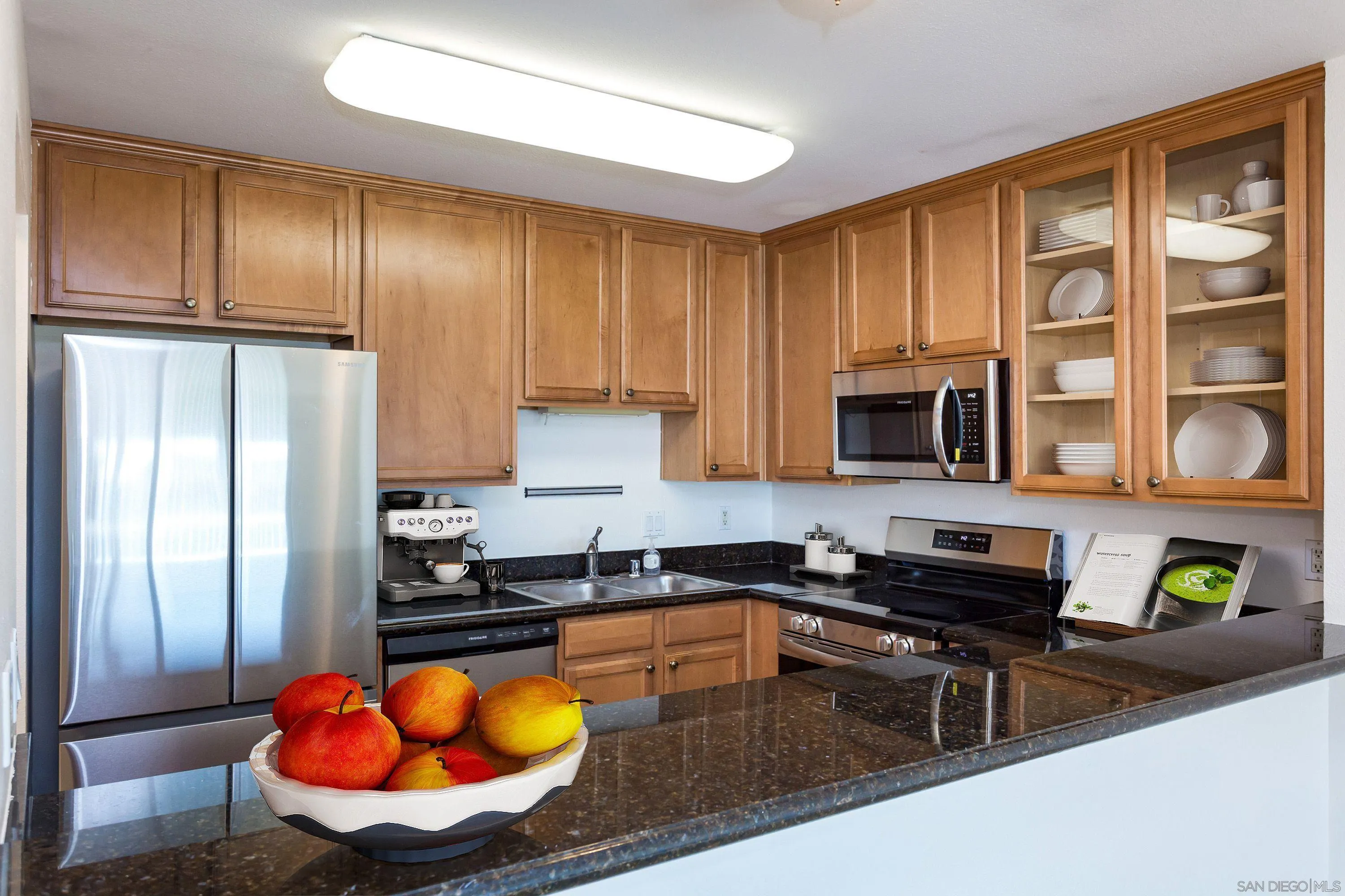 Photo #4: 240019932 Listing 