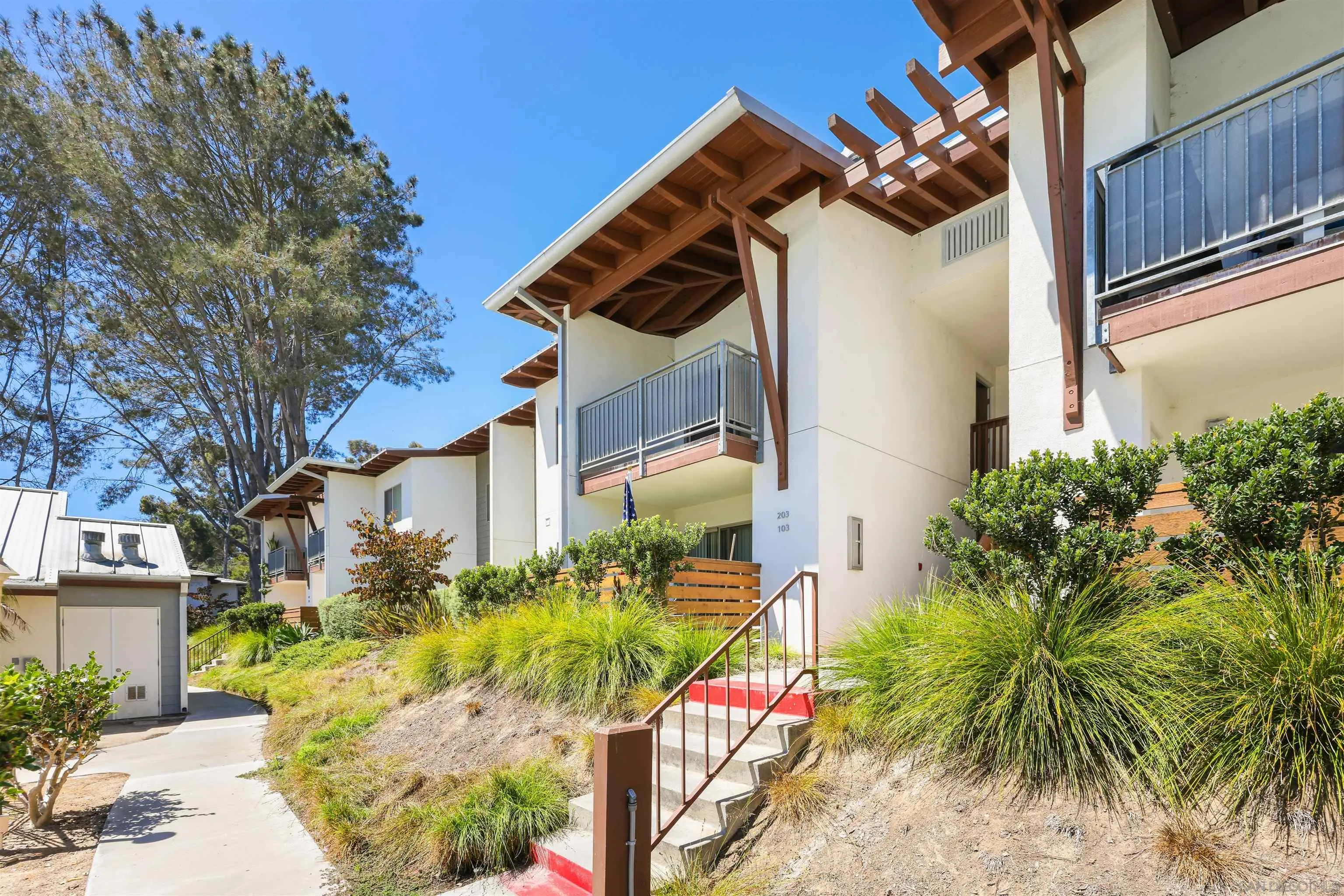 Photo #6: 240019963 Listing 