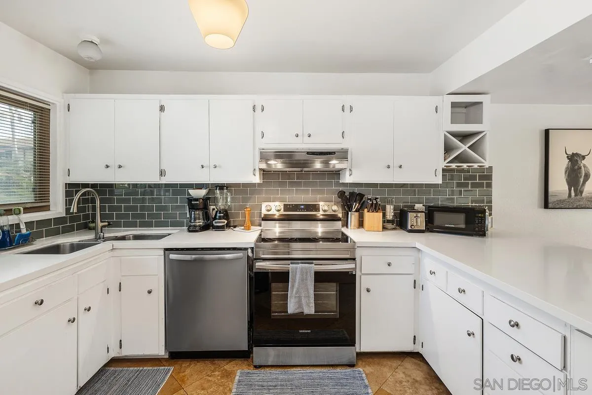 Photo #4: 240019997 Listing 