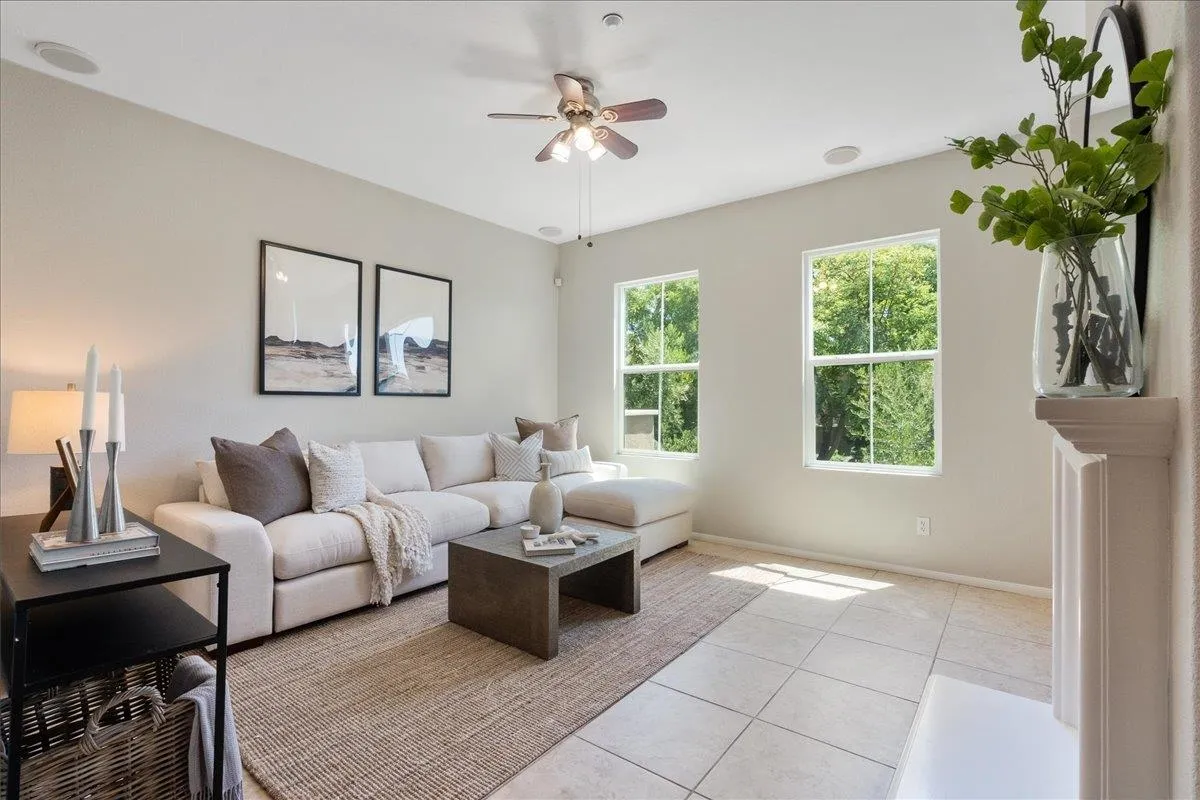Photo #5: 240020034 Listing 