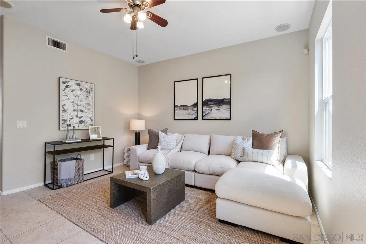 Photo #3: 240020034 Listing 