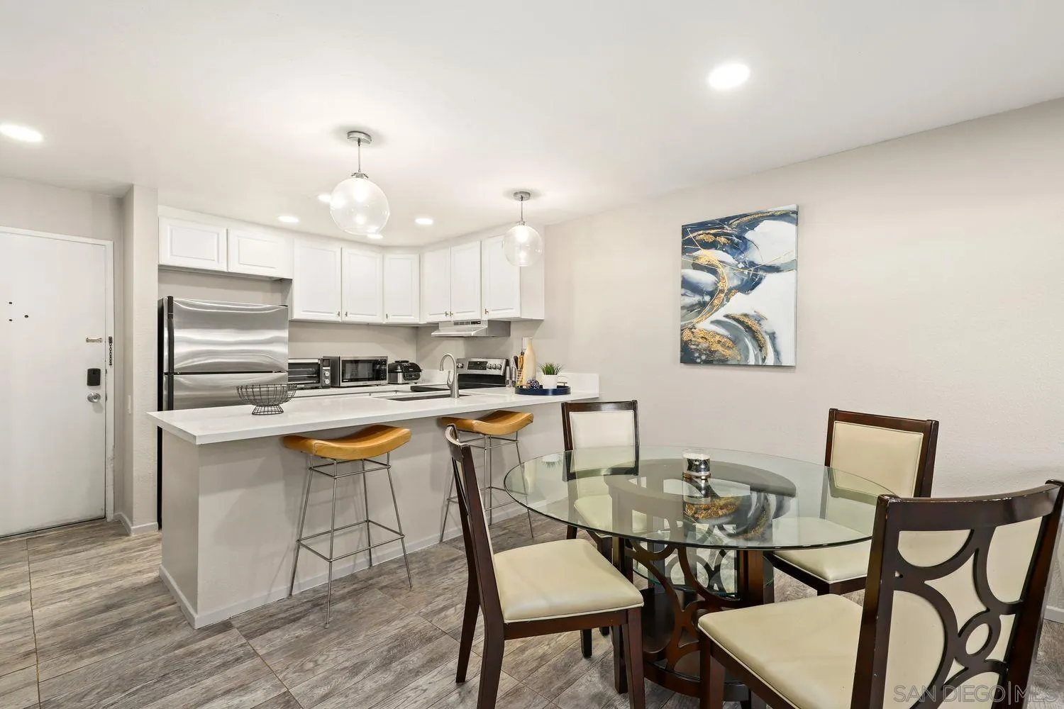 Photo #6: 240020068 Listing 