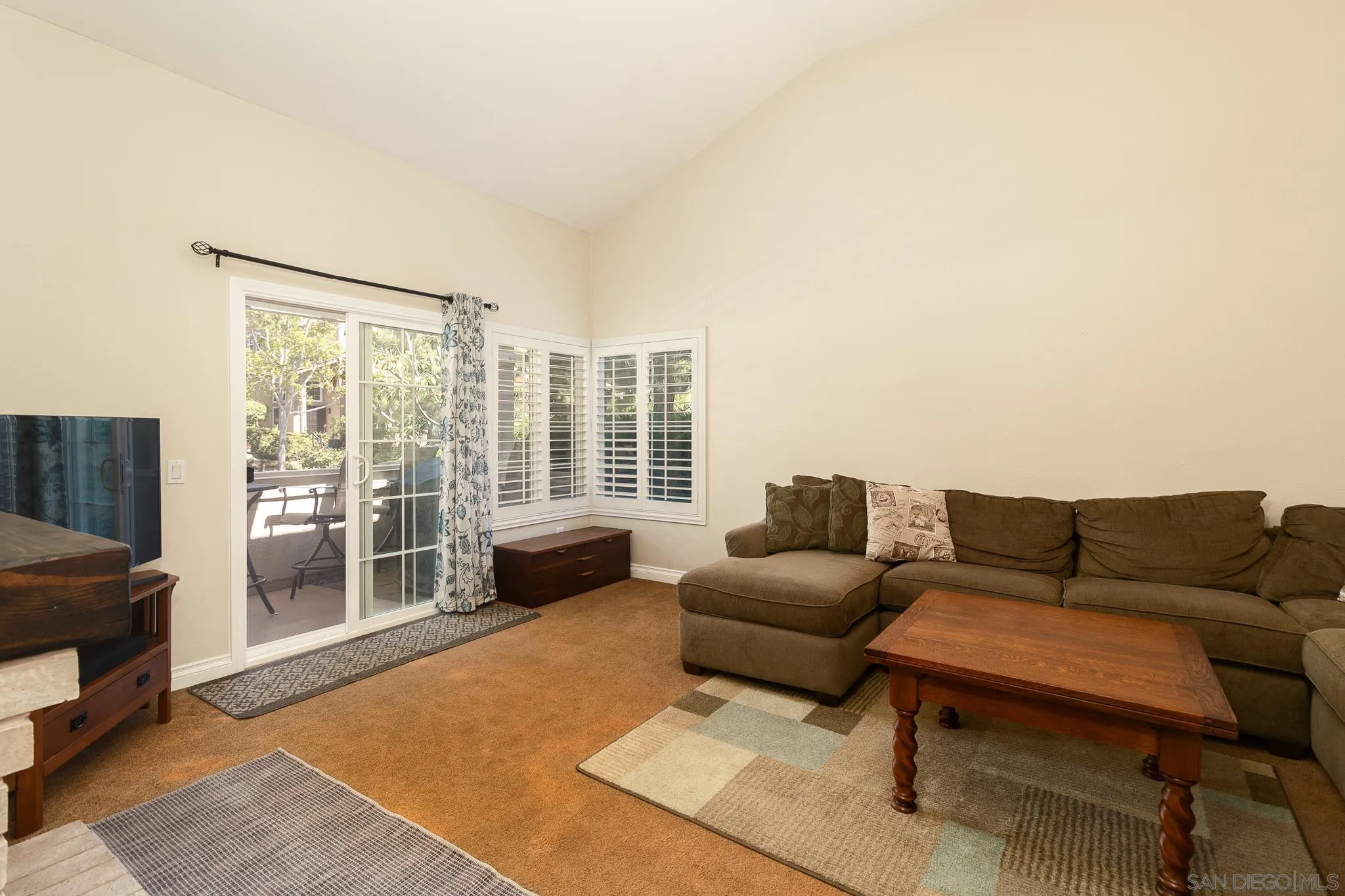 Photo #6: 240020088 Listing 