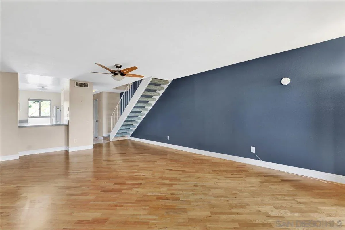 Photo #4: 240020148 Listing 
