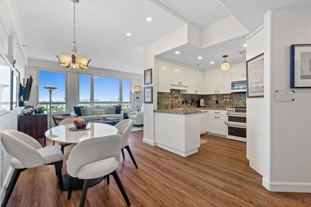 Photo #3: 240020242 Listing 