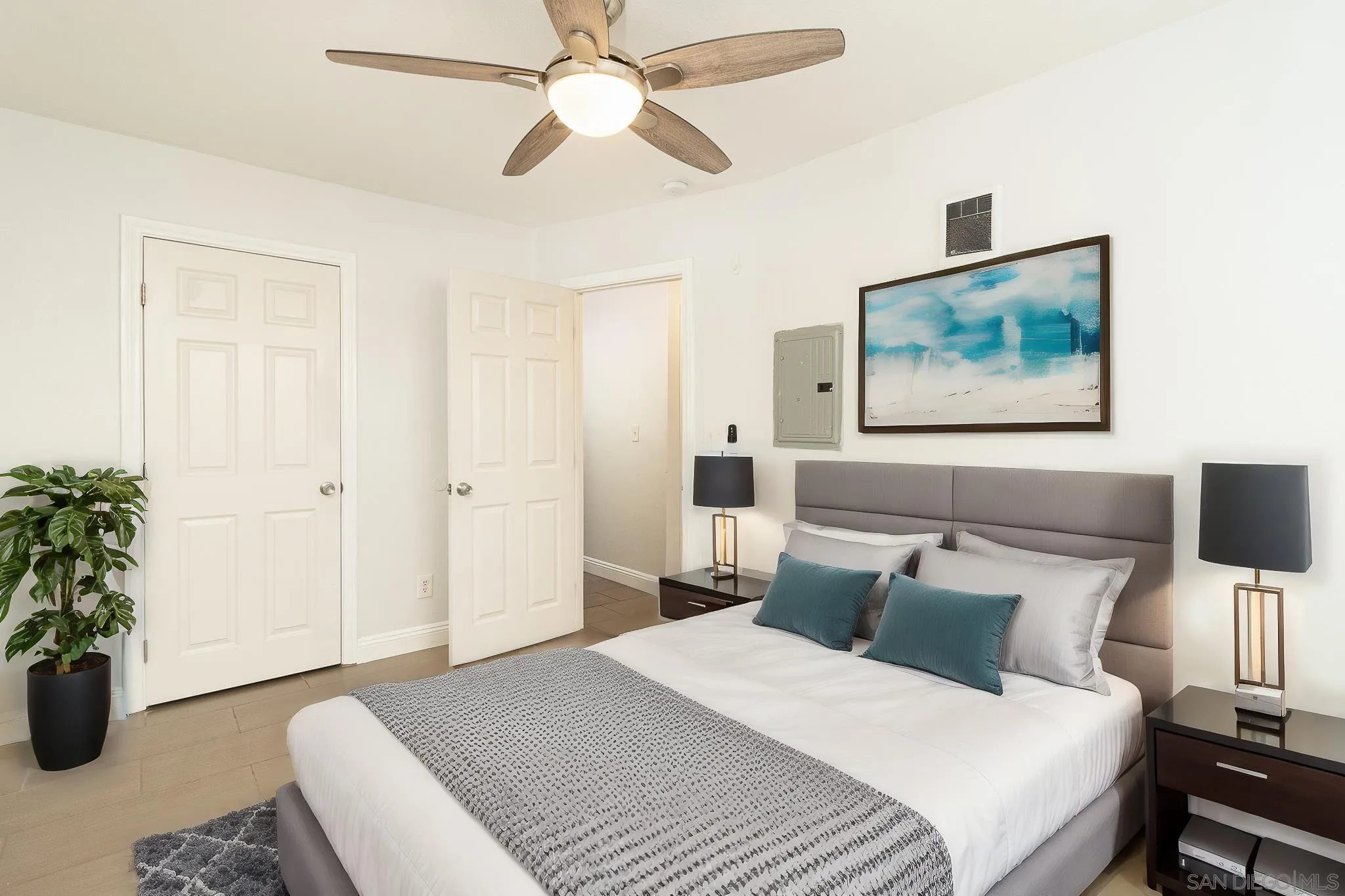 Photo #6: 240020256 Listing 