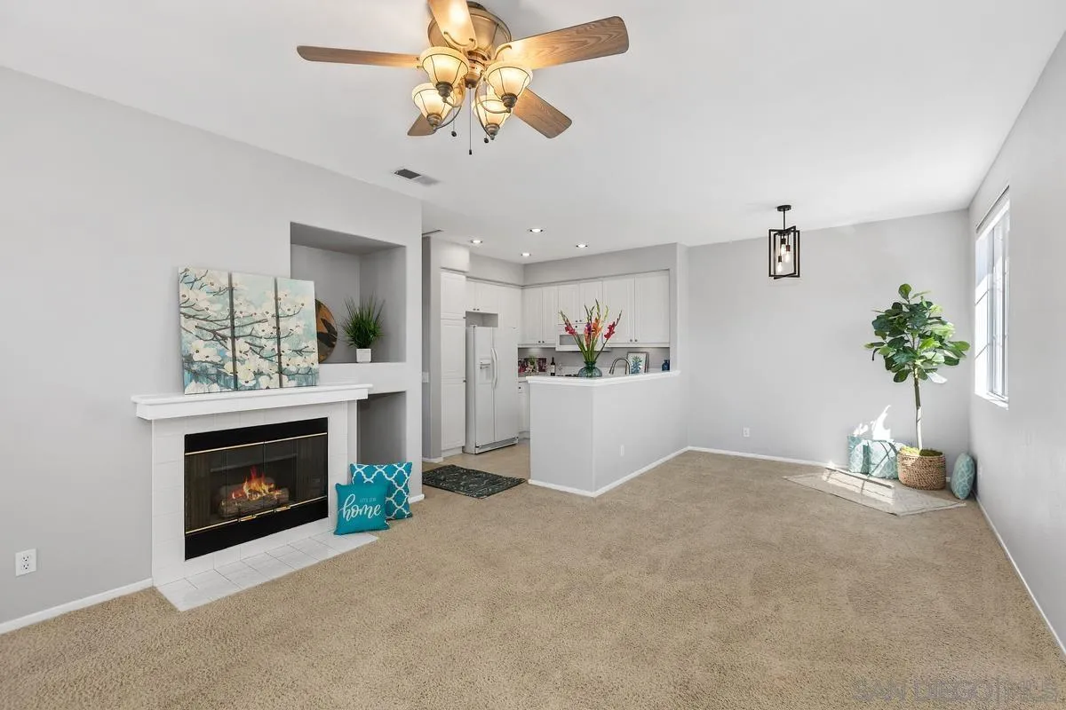 Photo #2: 240020342 Listing 