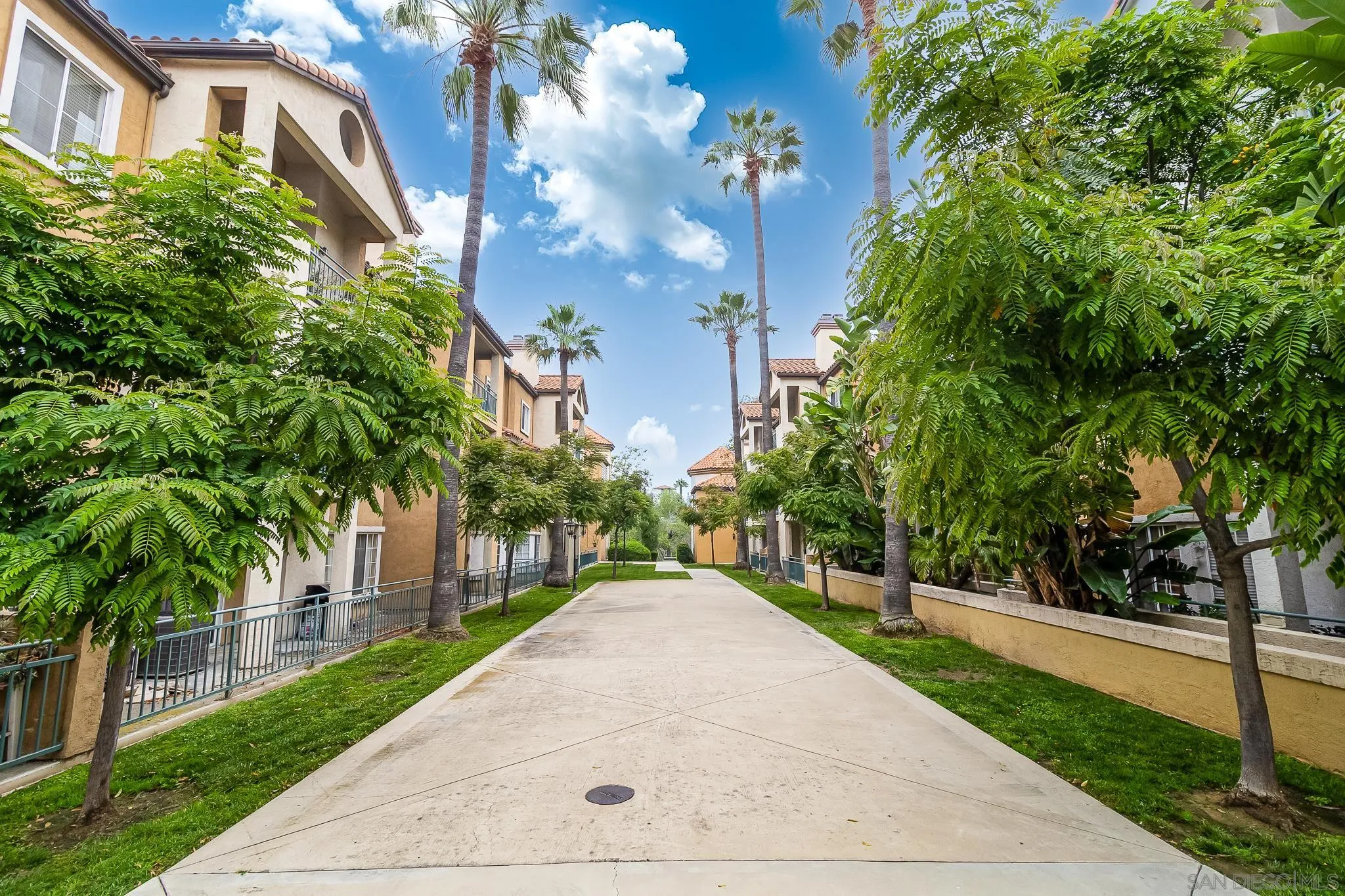 Photo #5: 240020352 Listing 