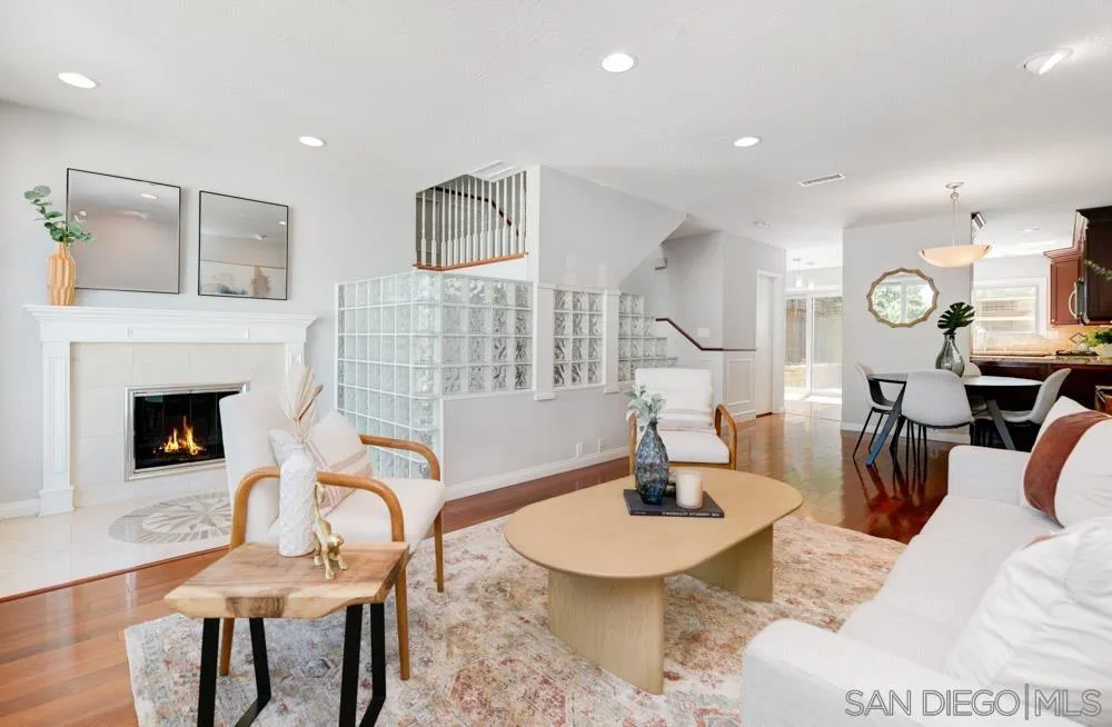 Photo #4: 240020383 Listing 
