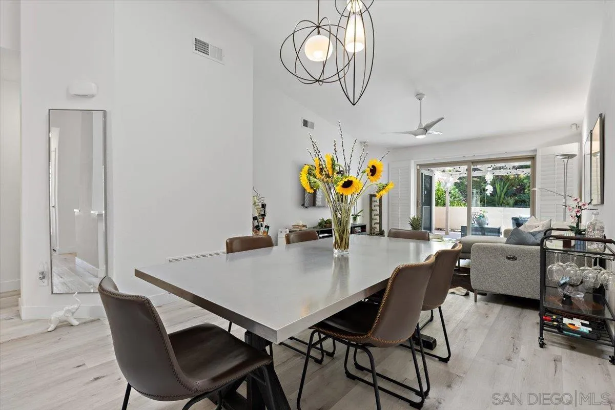 Photo #2: 240020424 Listing 