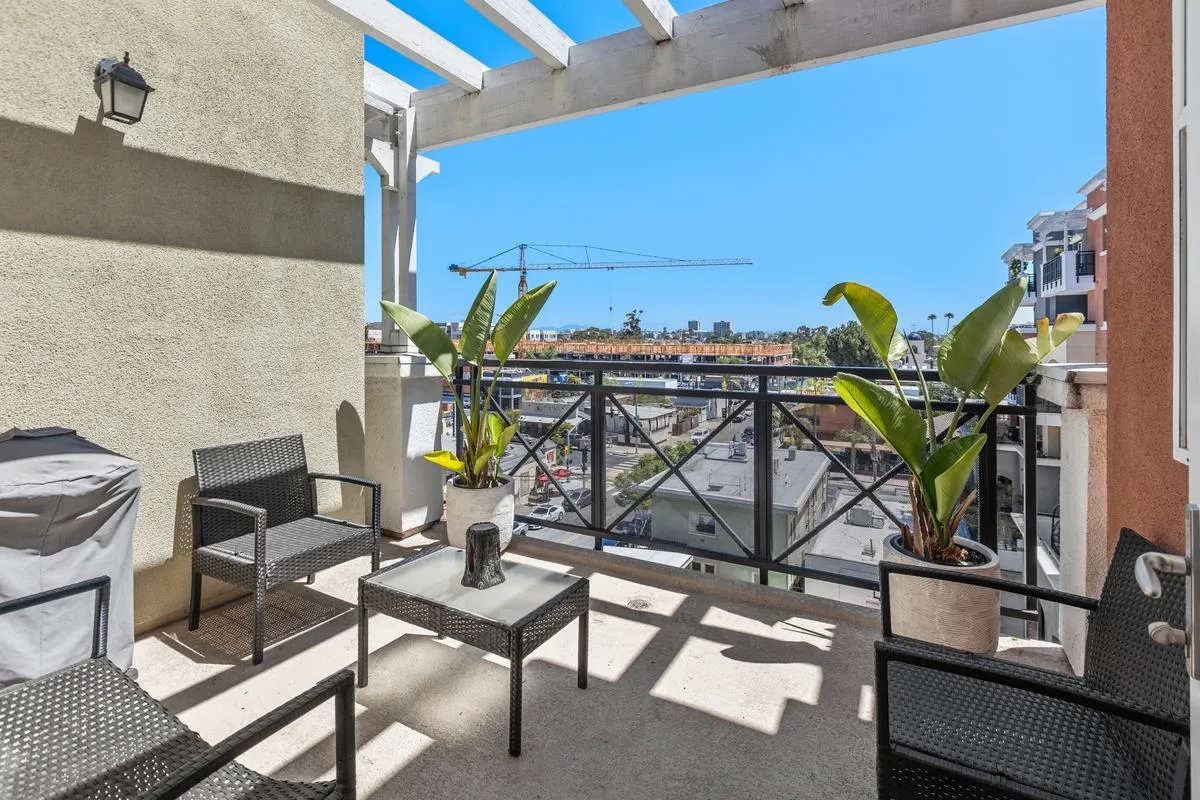 Photo #3: 240020456 Listing 
