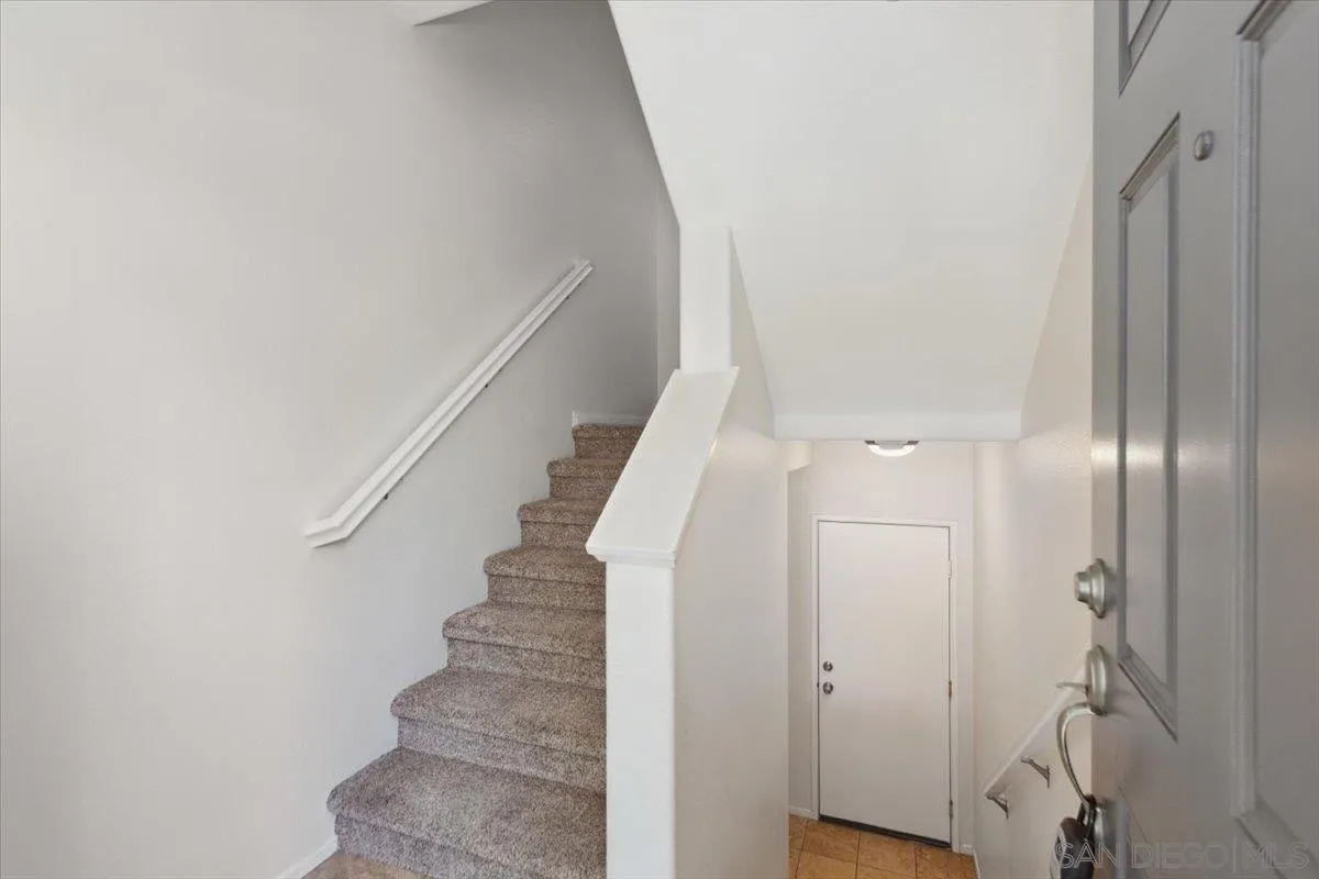 Photo #6: 240020677 Listing 