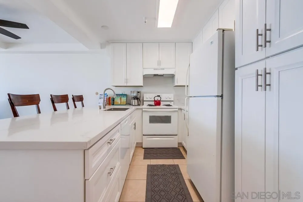 Photo #5: 240020685 Listing 