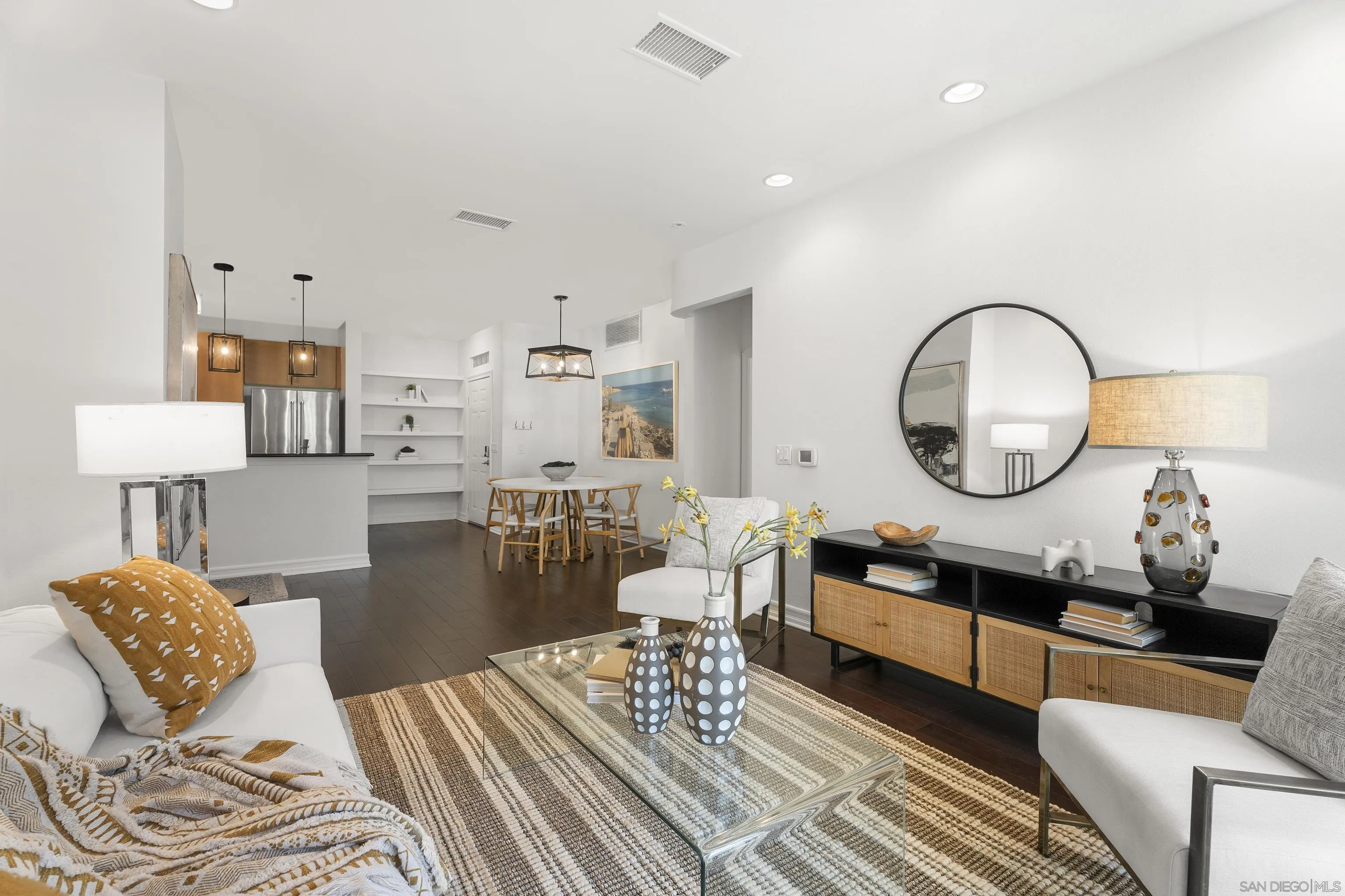 Photo #4: 240020778 Listing 