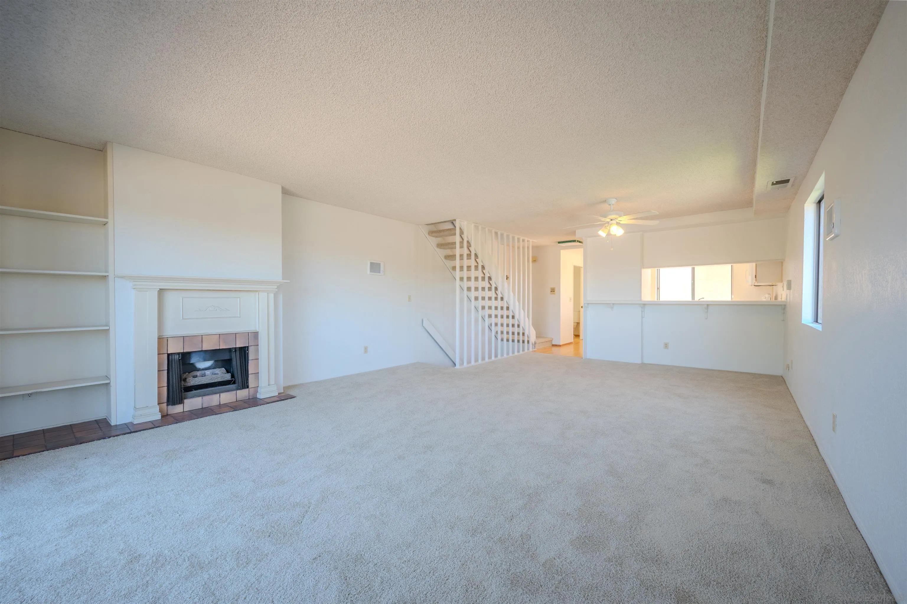 Photo #6: 240020823 Listing 