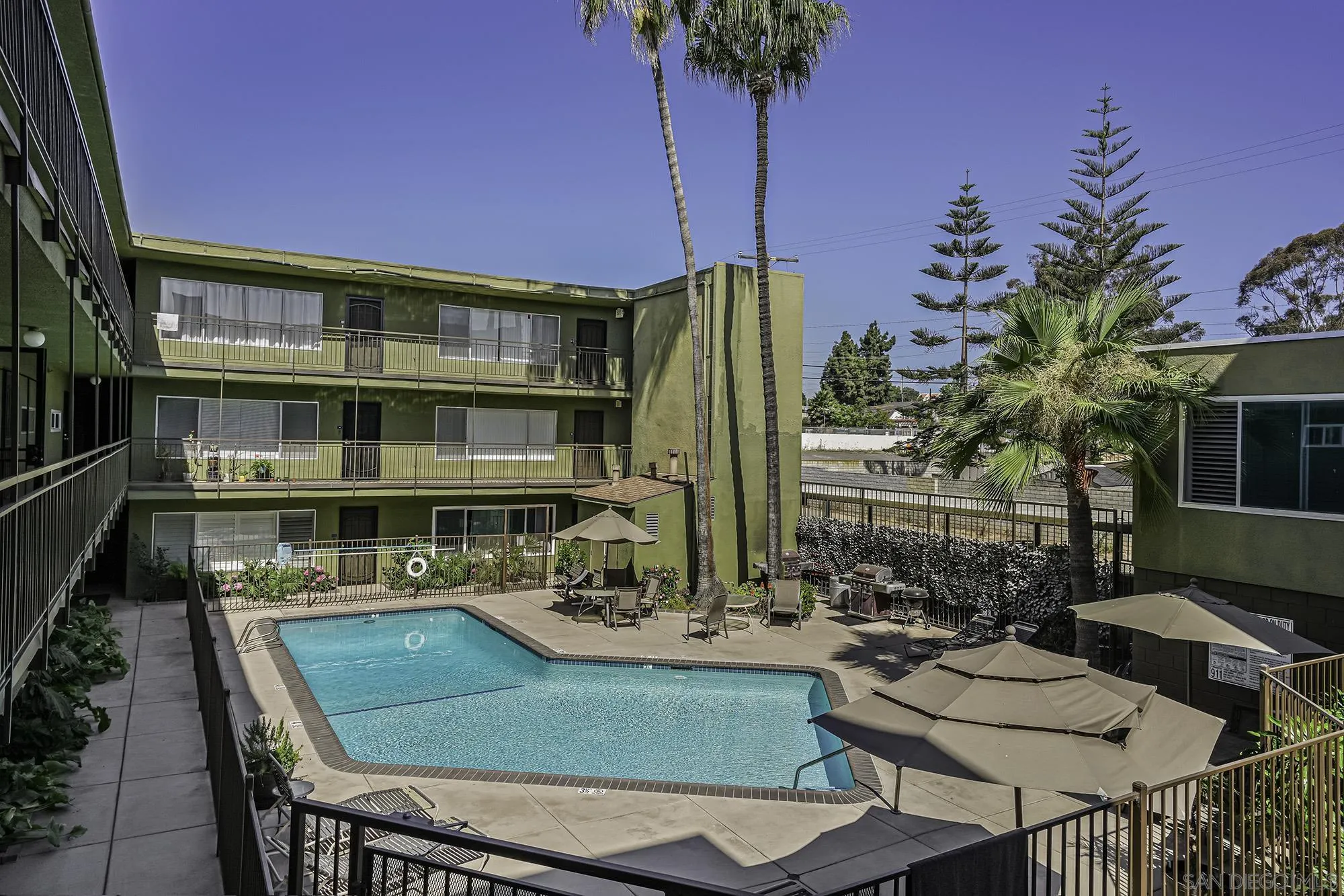 Photo #5: 240020944 Listing 