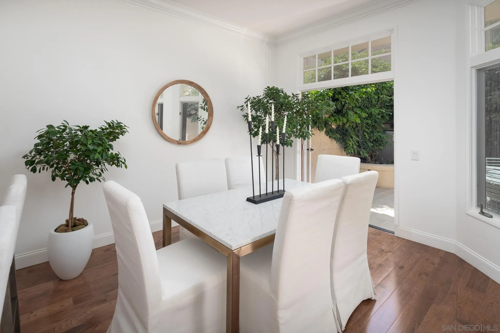 https://cdn.realtyfeed.com/cdn/0/240021010/e222d3b5ceff8c6ebe2826023a8c6f7f.webp