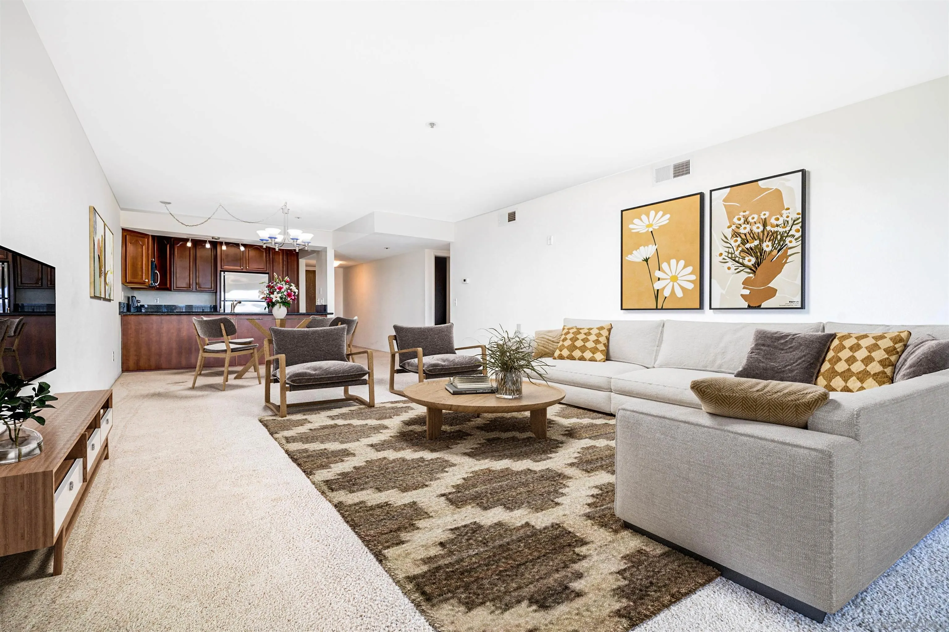 Photo #6: 240021013 Listing 