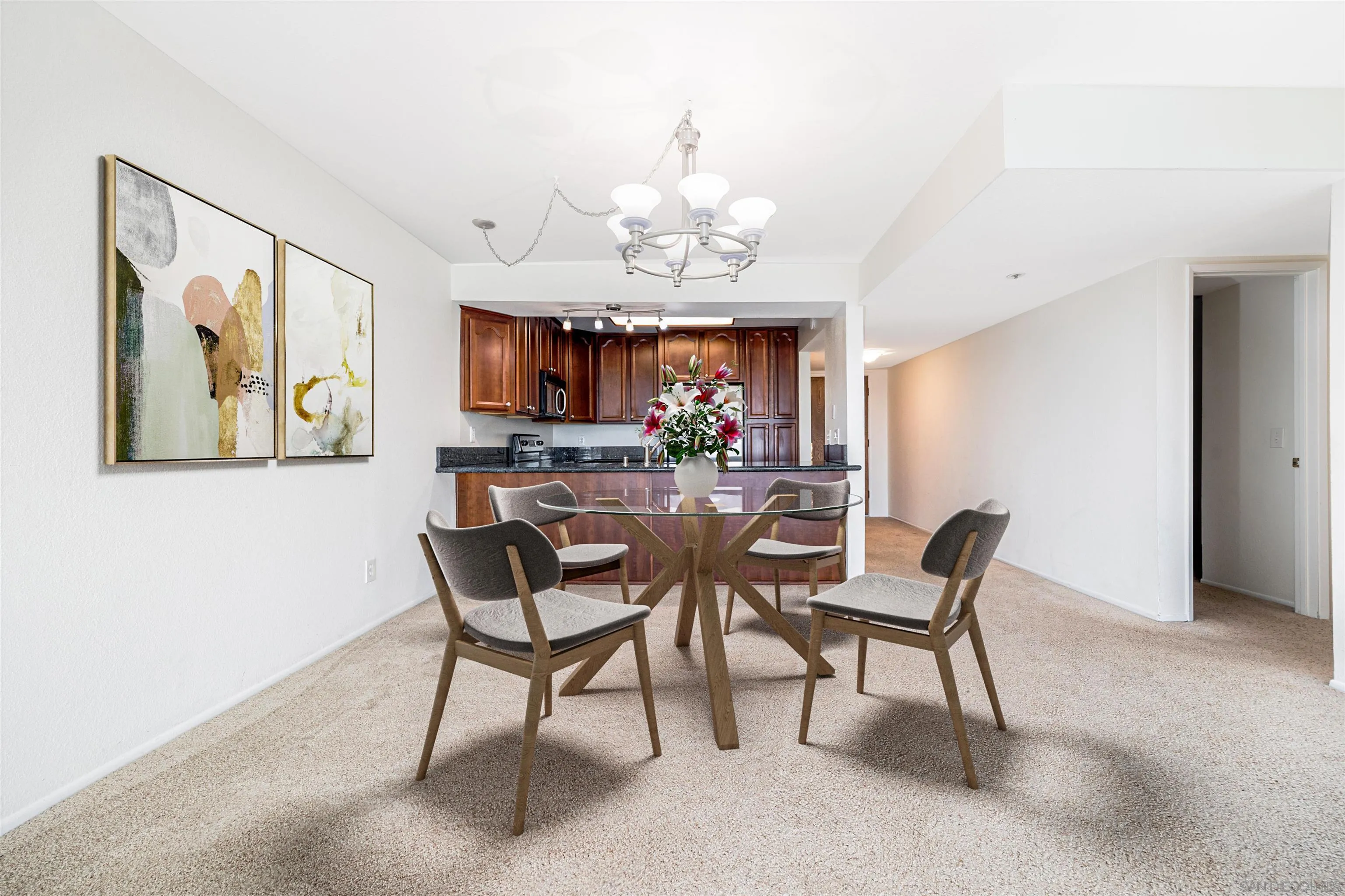 Photo #3: 240021013 Listing 