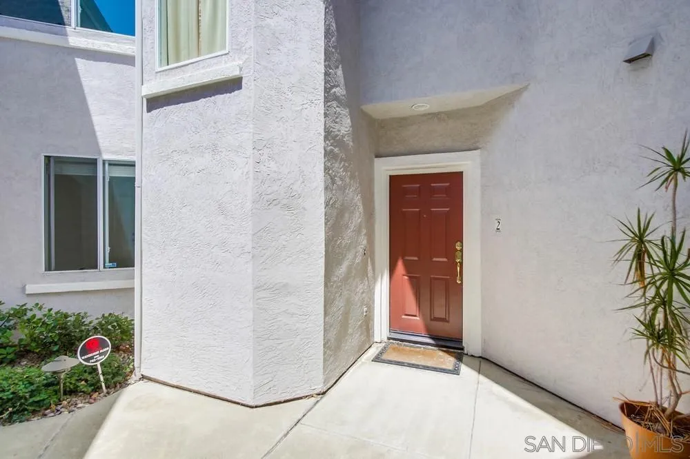 Photo #2: 240021016 Listing 