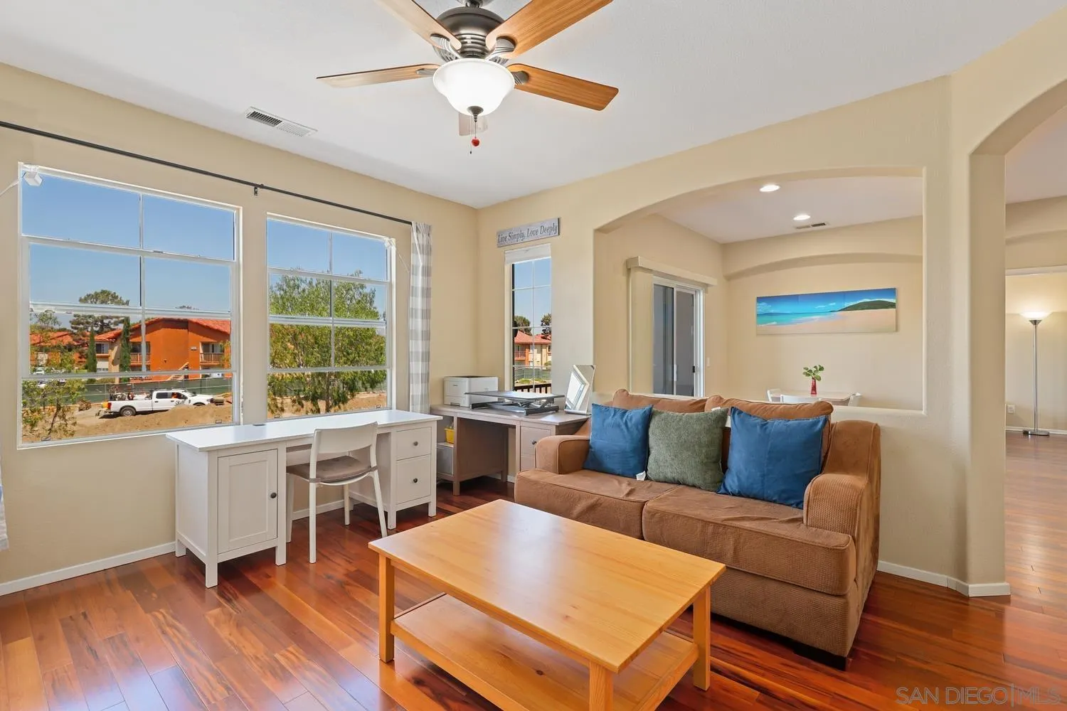 Photo #5: 240021055 Listing 