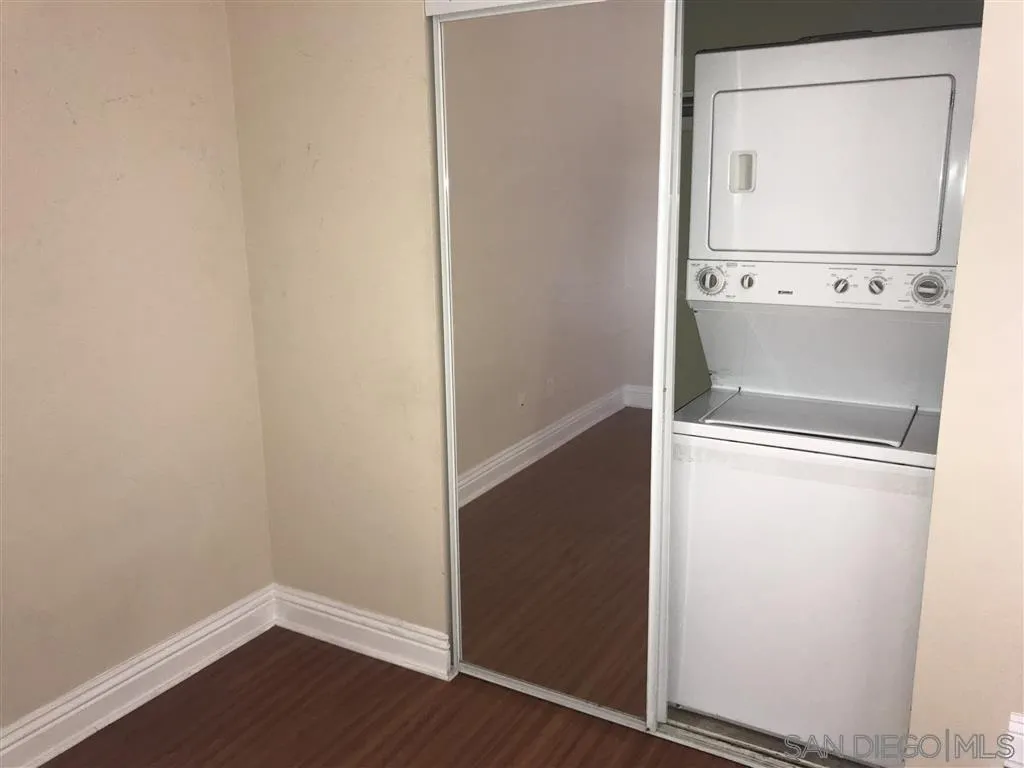 Photo #4: 240021351 Listing 