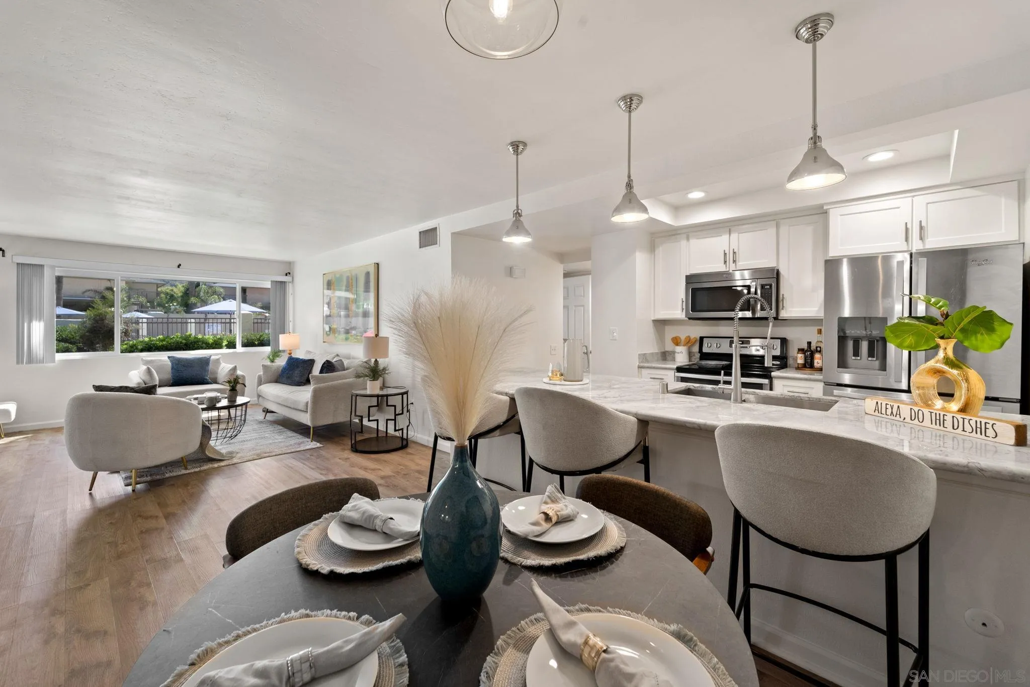 Photo #6: 240021368 Listing 