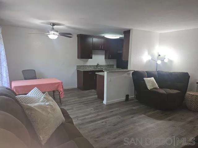 Photo #4: 240021414 Listing 